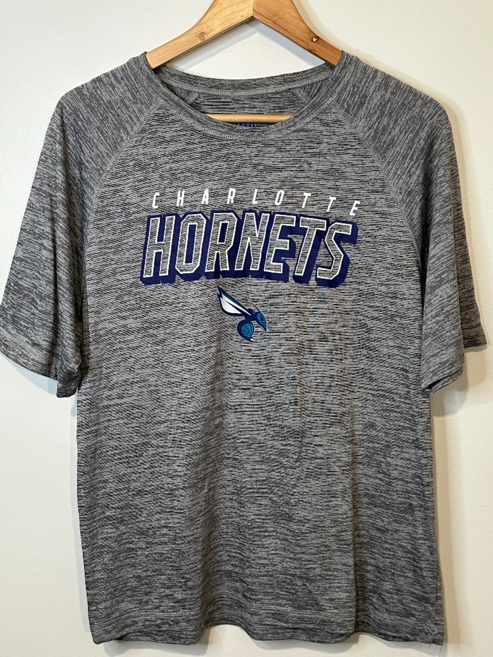 Gray NBA Charlotte Hornets T Shirt Size L